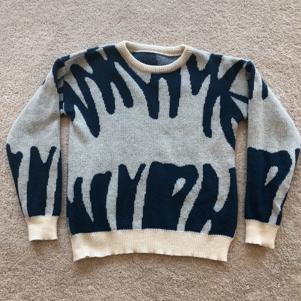Soft Oversized Blue Long-Sleeve Sweater - Picture 2 of 12